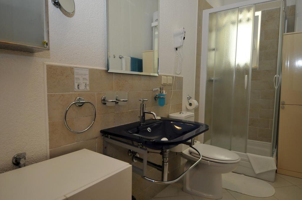 Hotel Haus Am Meer Cavtat Oda fotoğraf