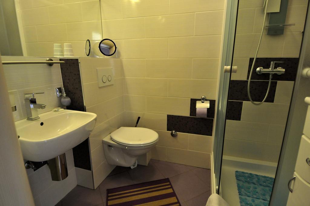 Hotel Haus Am Meer Cavtat Oda fotoğraf